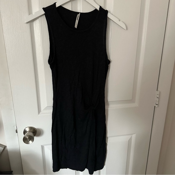 Dresses & Skirts - Black Tank Top Dress